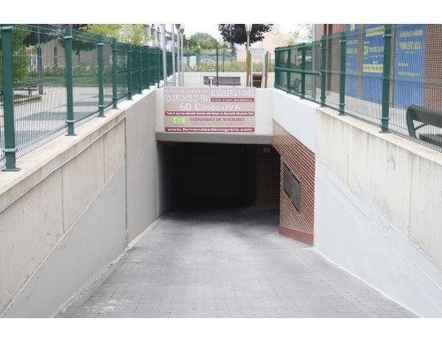 PLAZAS DE GARAJE  C/ BAROA 3 y 3A  Residencial Jardines Lakua) 2