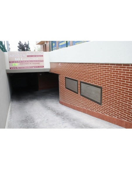 PLAZAS DE GARAJE  C/ BAROA 3 y 3A  Residencial Jardines Lakua)