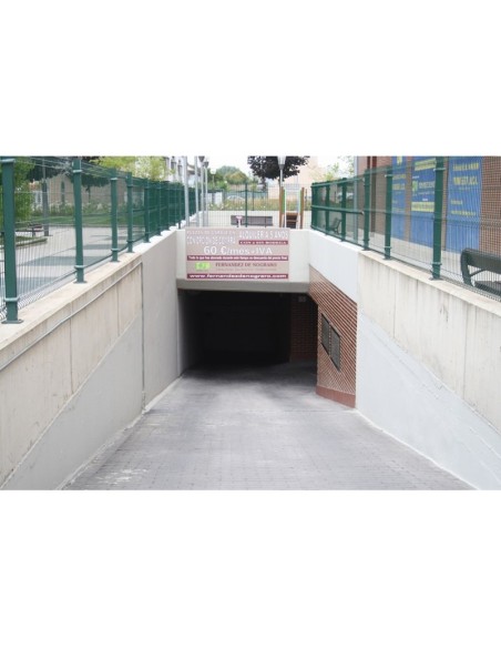 PLAZAS DE GARAJE C/ BAROA 3 y 3 A (Lakua)