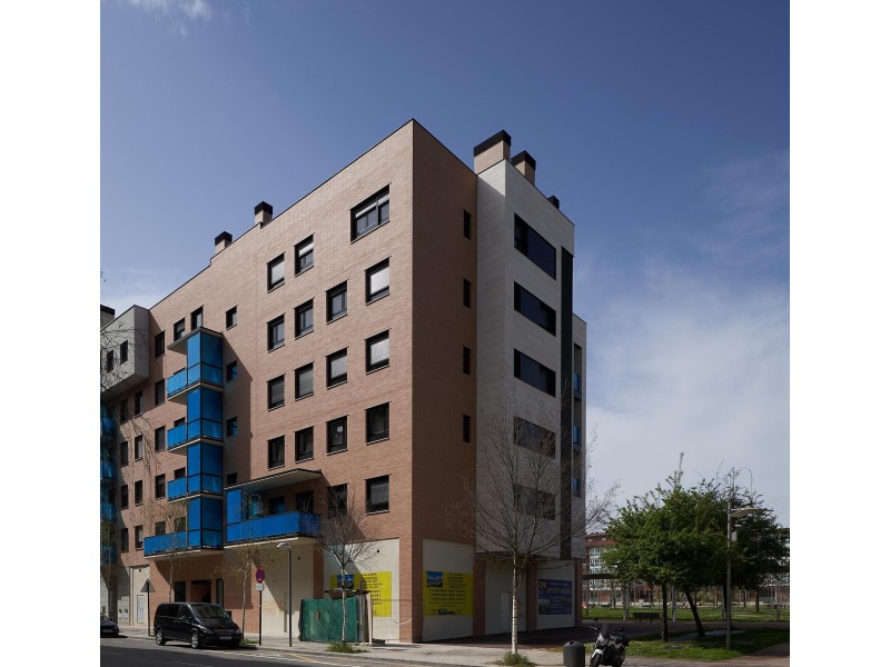 C/ PRAGA , AVENIDA DE