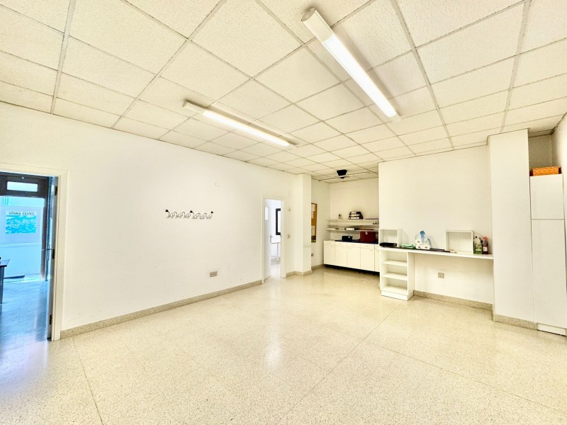 C/ PINTOR AURELIO VERA-FAJARDO