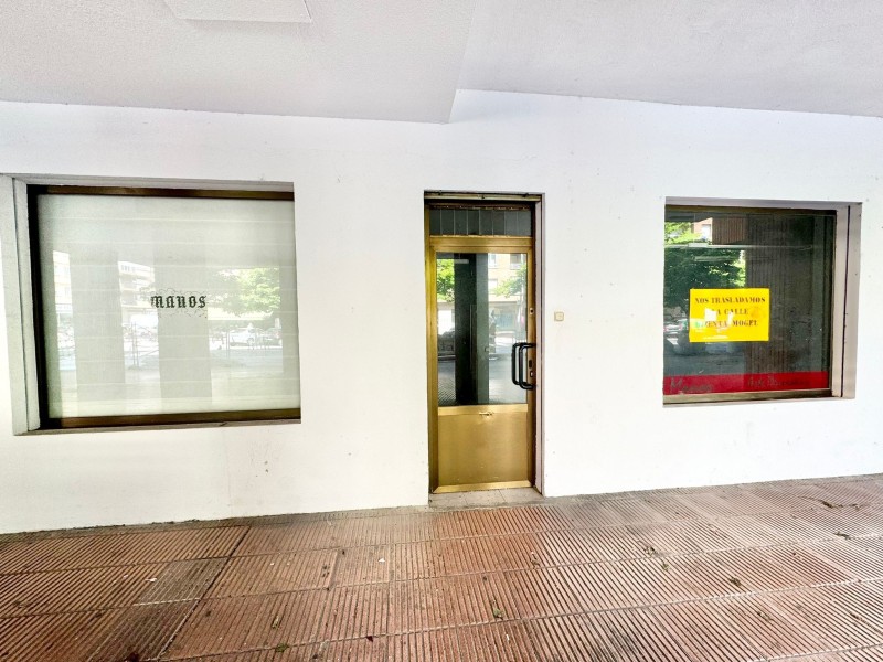 C/ PINTOR AURELIO VERA-FAJARDO