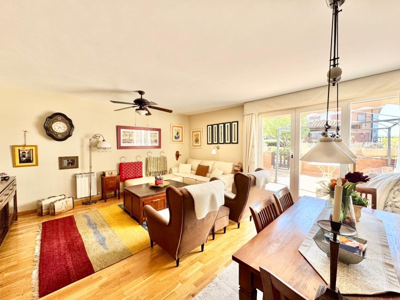 C/ ROSALIA DE CASTRO