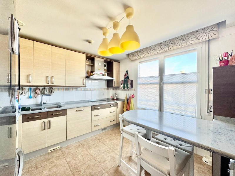 C/ ROSALIA DE CASTRO