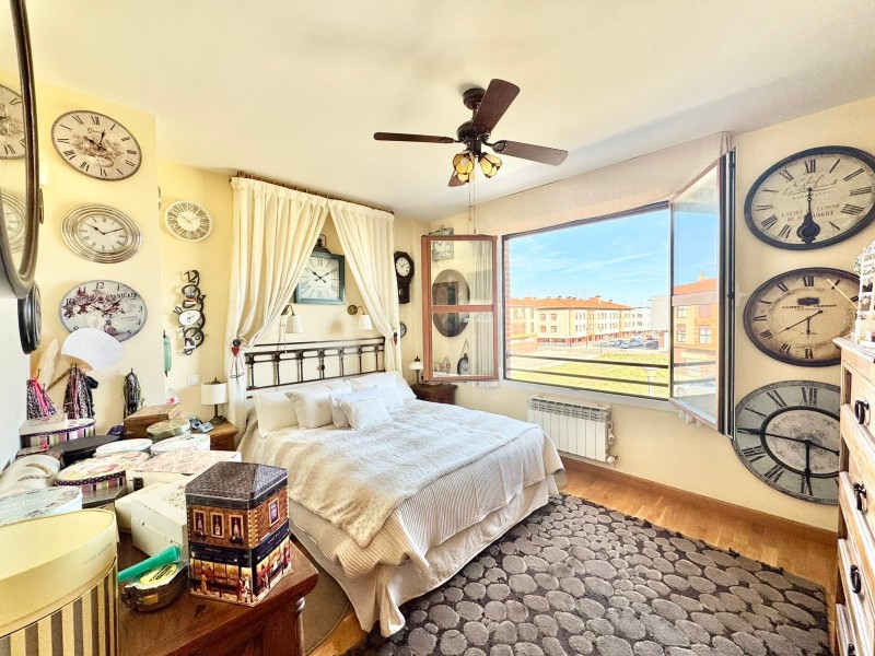 C/ ROSALIA DE CASTRO