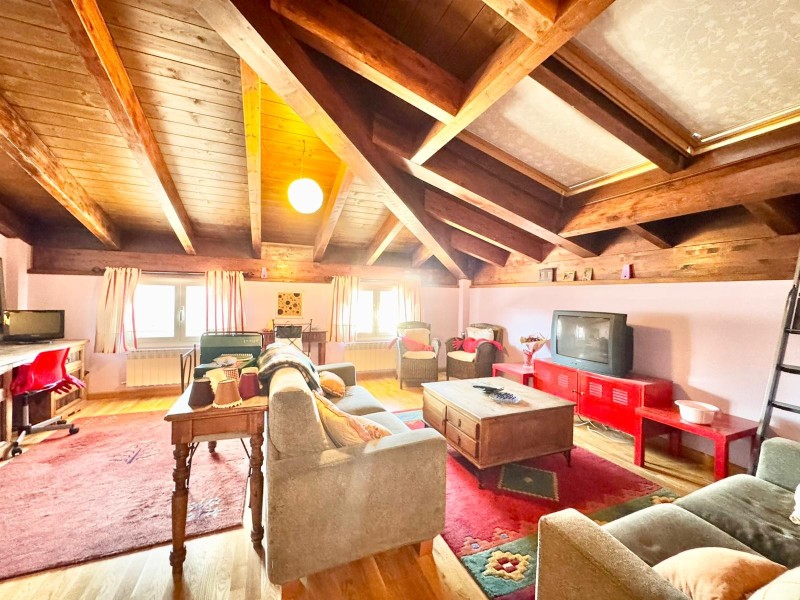 C/ ROSALIA DE CASTRO