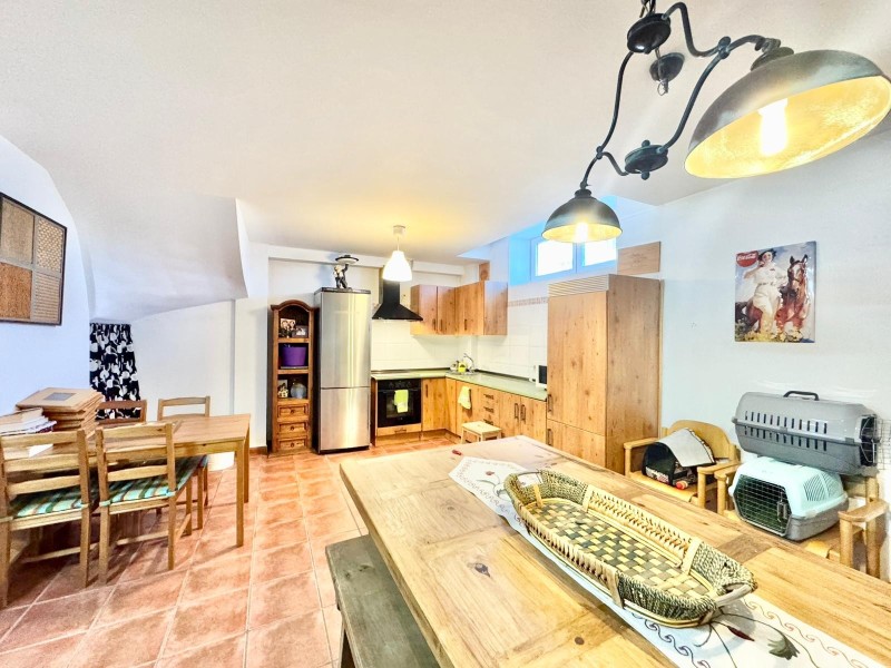 C/ ROSALIA DE CASTRO