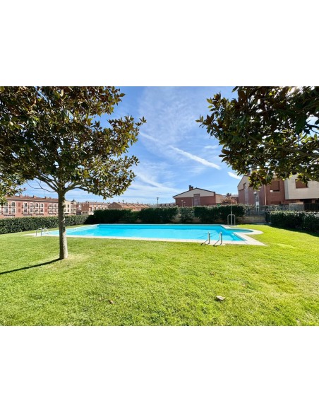 C/ ROSALIA DE CASTRO C/ ROSALIA DE CASTRO