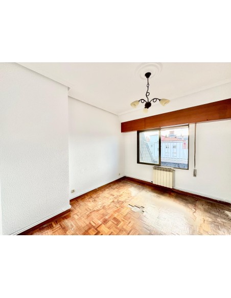 C/ CONDADO DE TREVIÑO