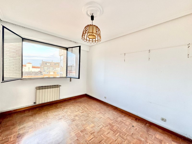 C/ CONDADO DE TREVIÑO