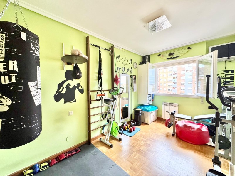 C/ FRANCISCO JAVIER DE LANDABURU