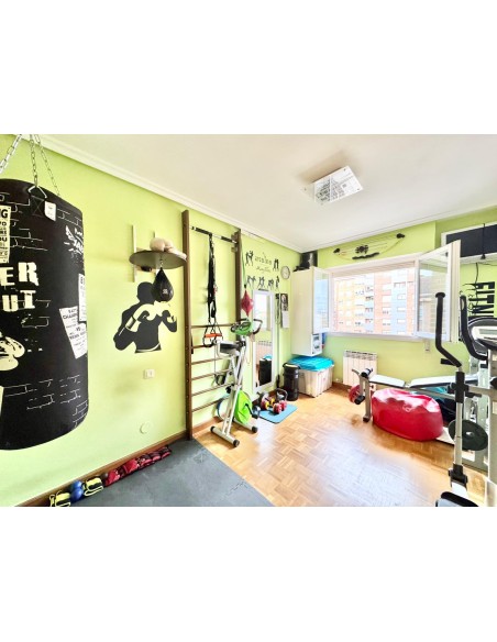 C/ FRANCISCO JAVIER DE LANDABURU