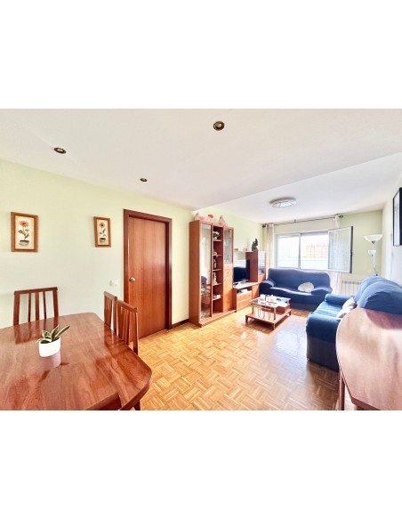 C/ MONASTERIO DE LEIRE