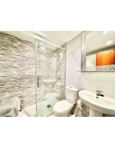 C/ MONASTERIO DE LEIRE