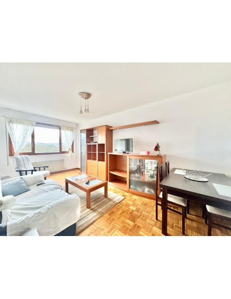 C/ FRANCISCO JAVIER DE LANDABURU