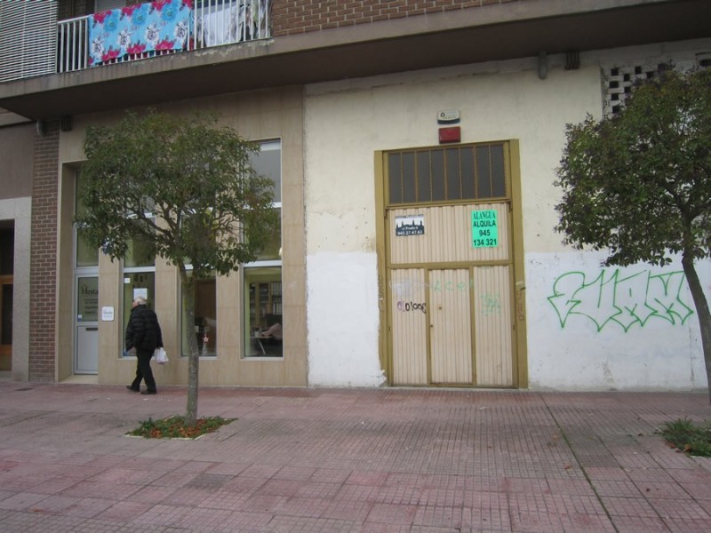 C/ BUZTINZURI